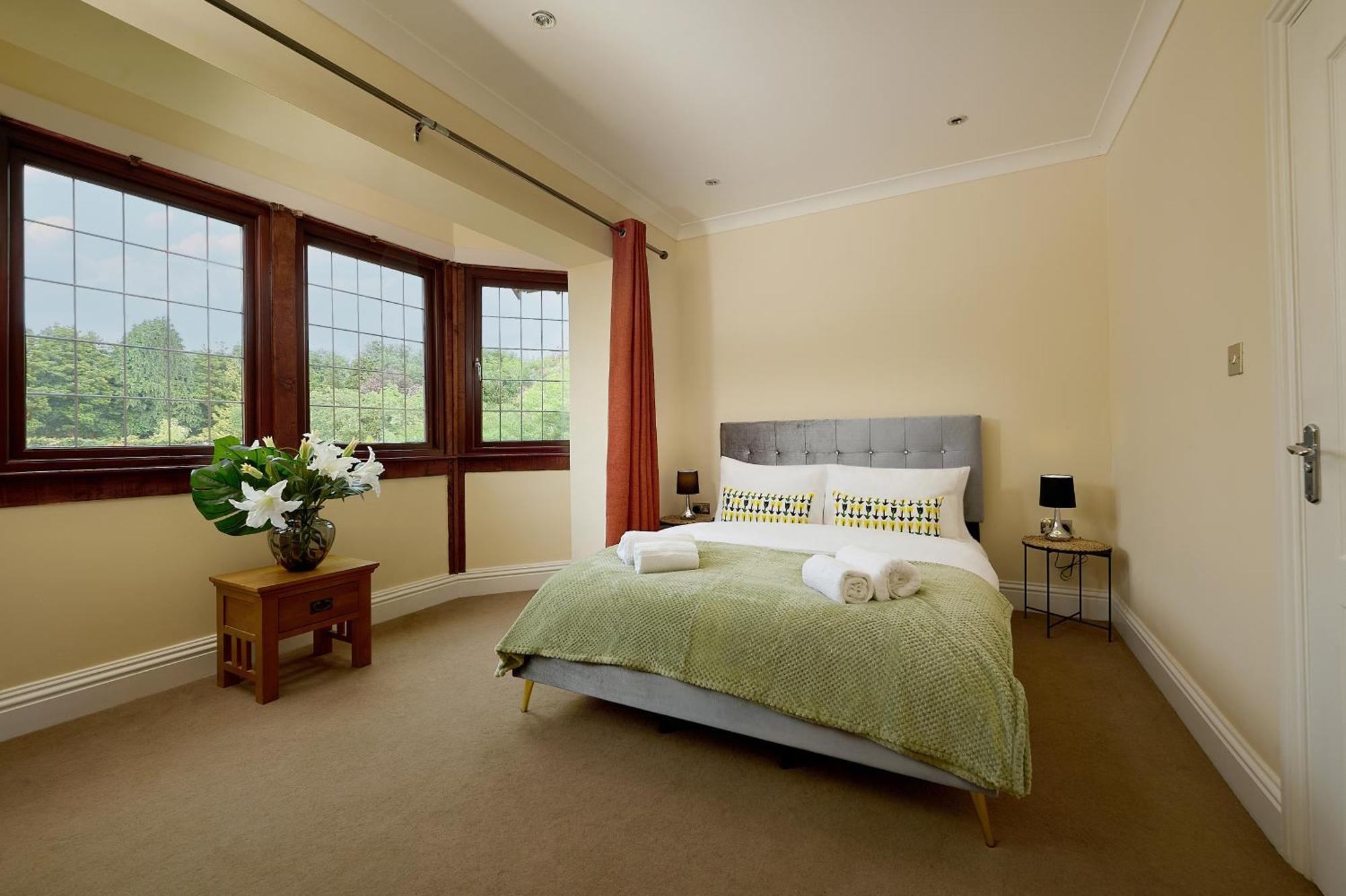 Spacious Home For Large Families And Contractors Wolverhampton Kültér fotó