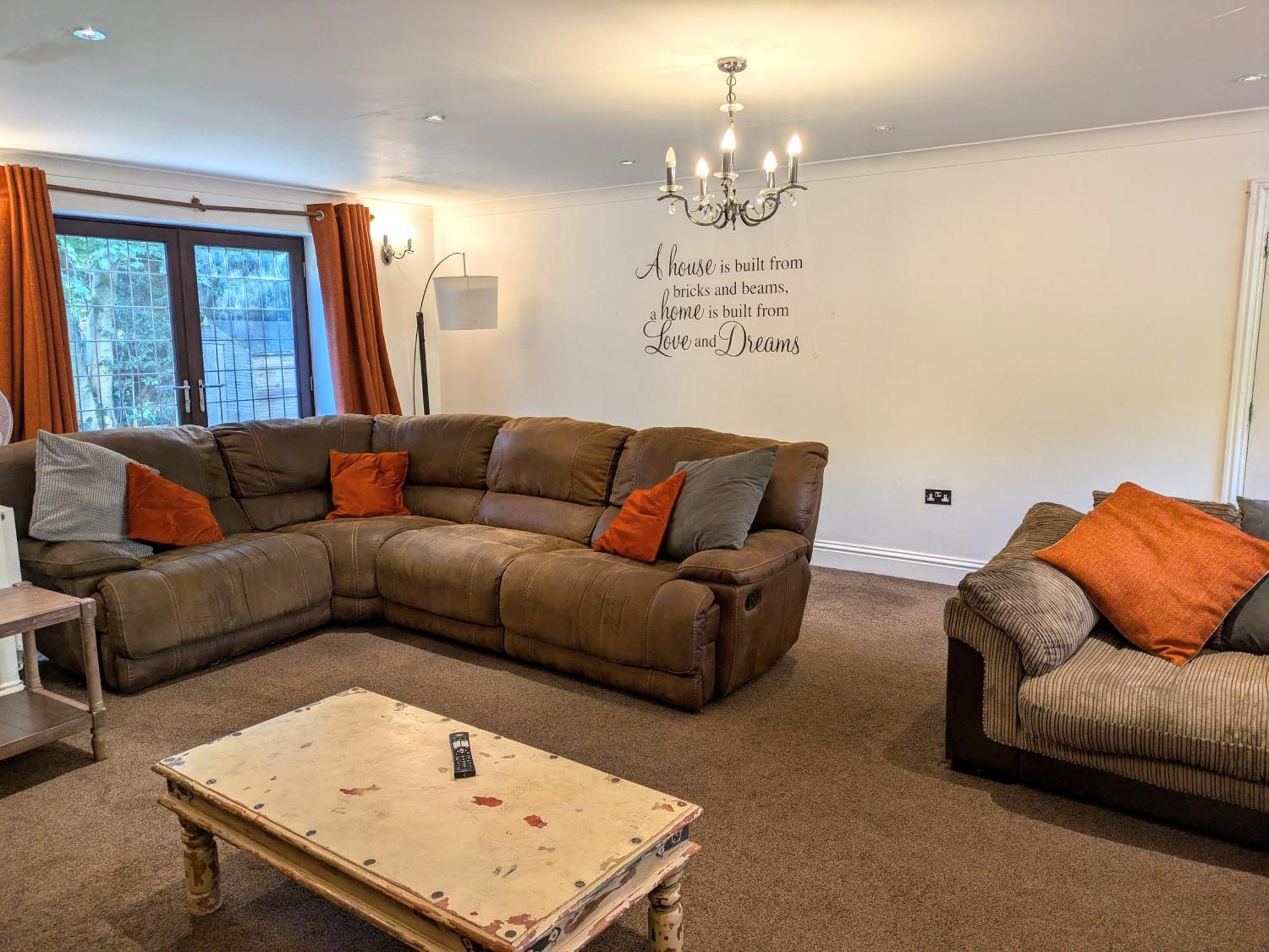 Spacious Home For Large Families And Contractors Wolverhampton Kültér fotó